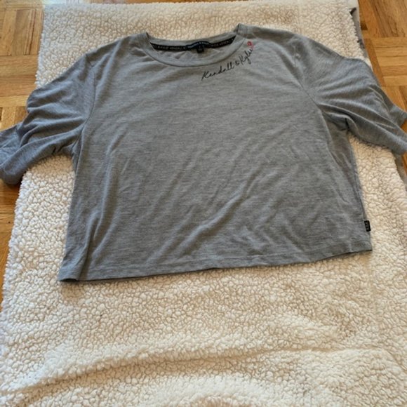 Kendall and jenner crop top - Picture 2 of 2